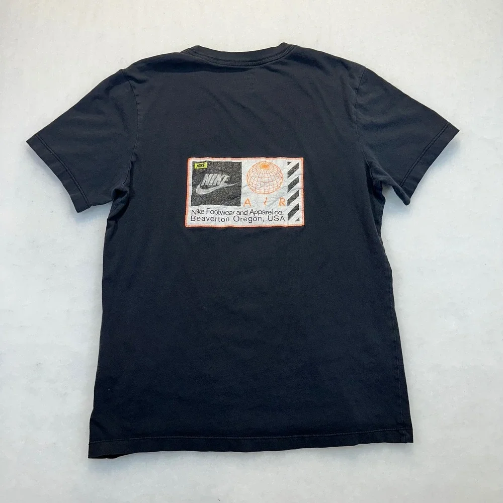Nike‎ Air Mens Black Graphic T-Shirt World Map Embroidered Logo CT6540-010 Small